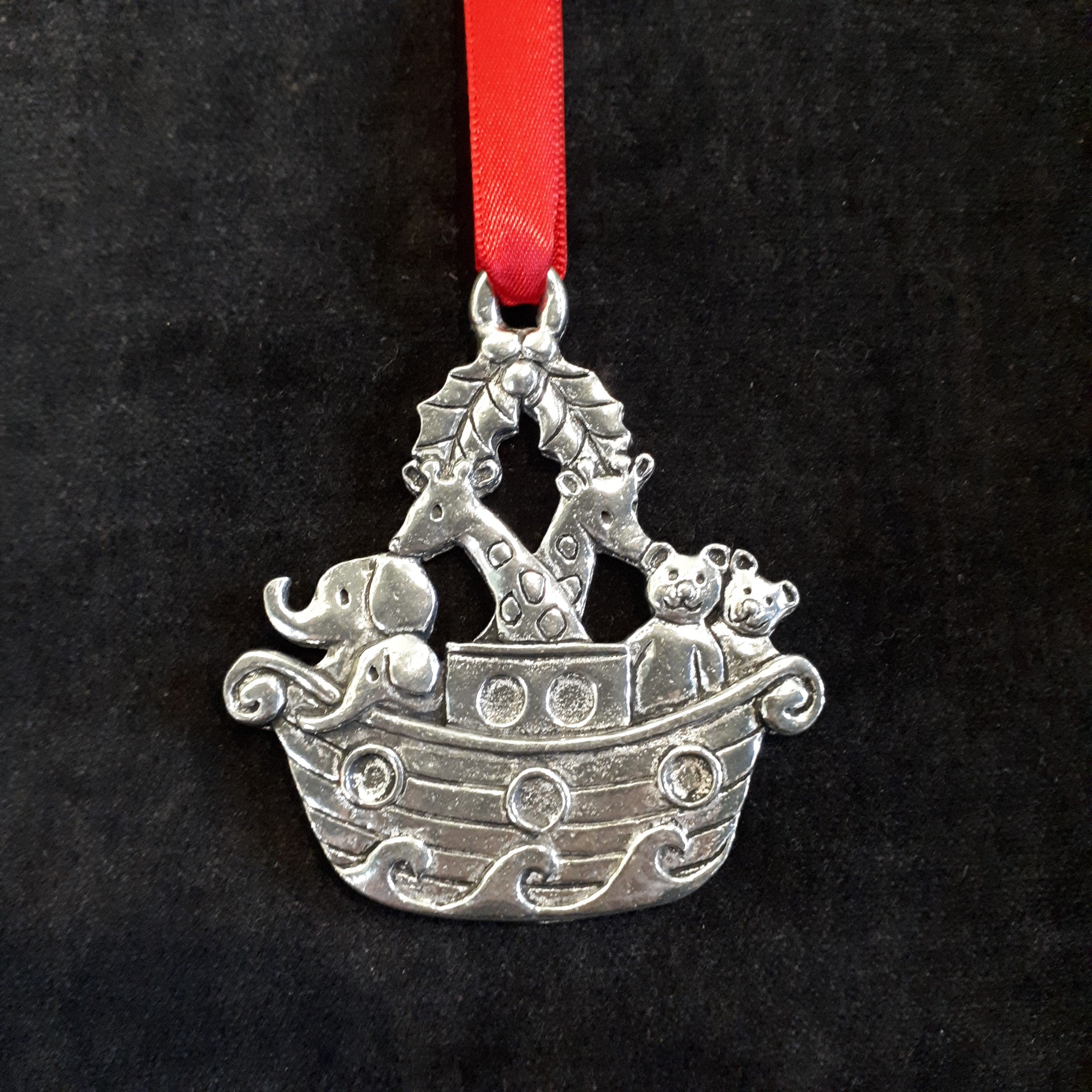 Basic Spirit - Pewter Boxed Ornaments