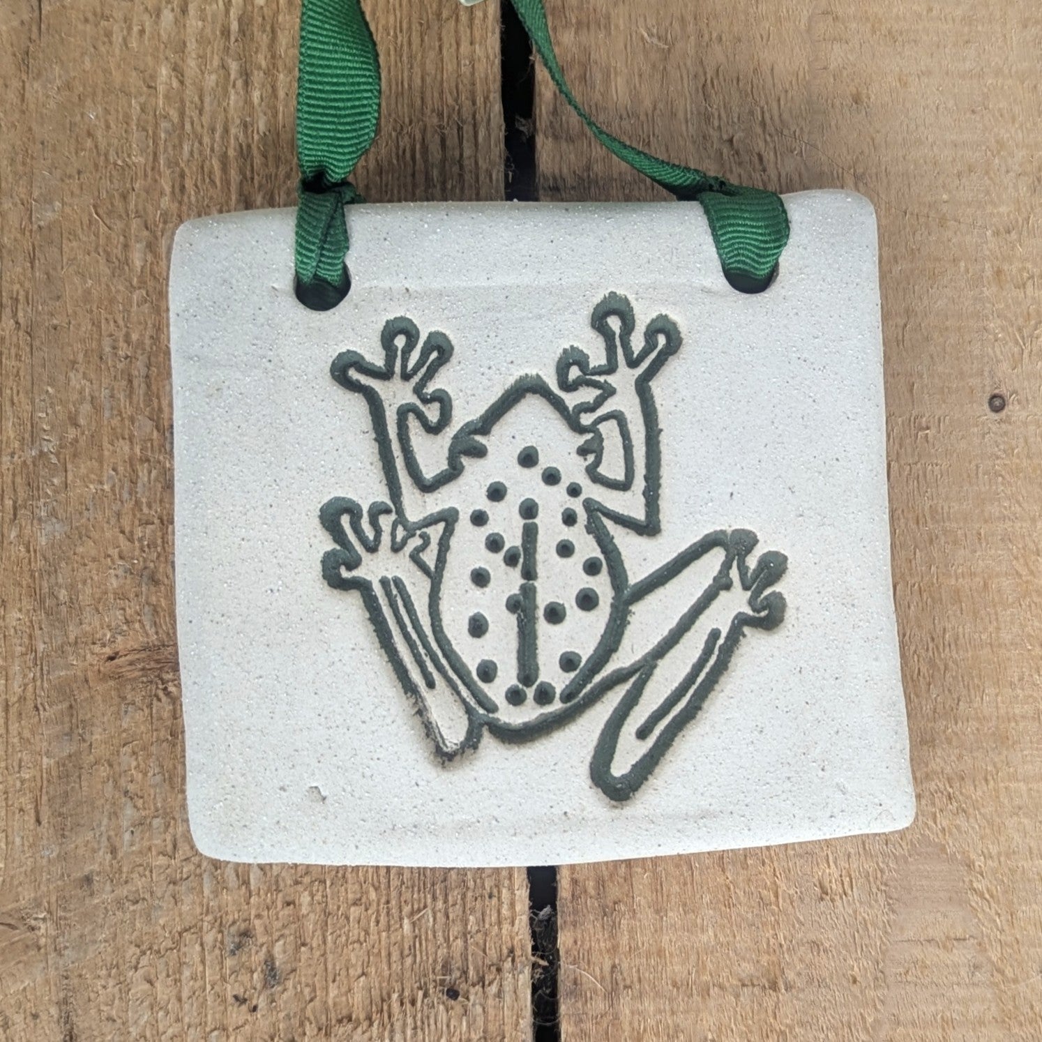 Amaranth Stoneware - Botanical Plaques