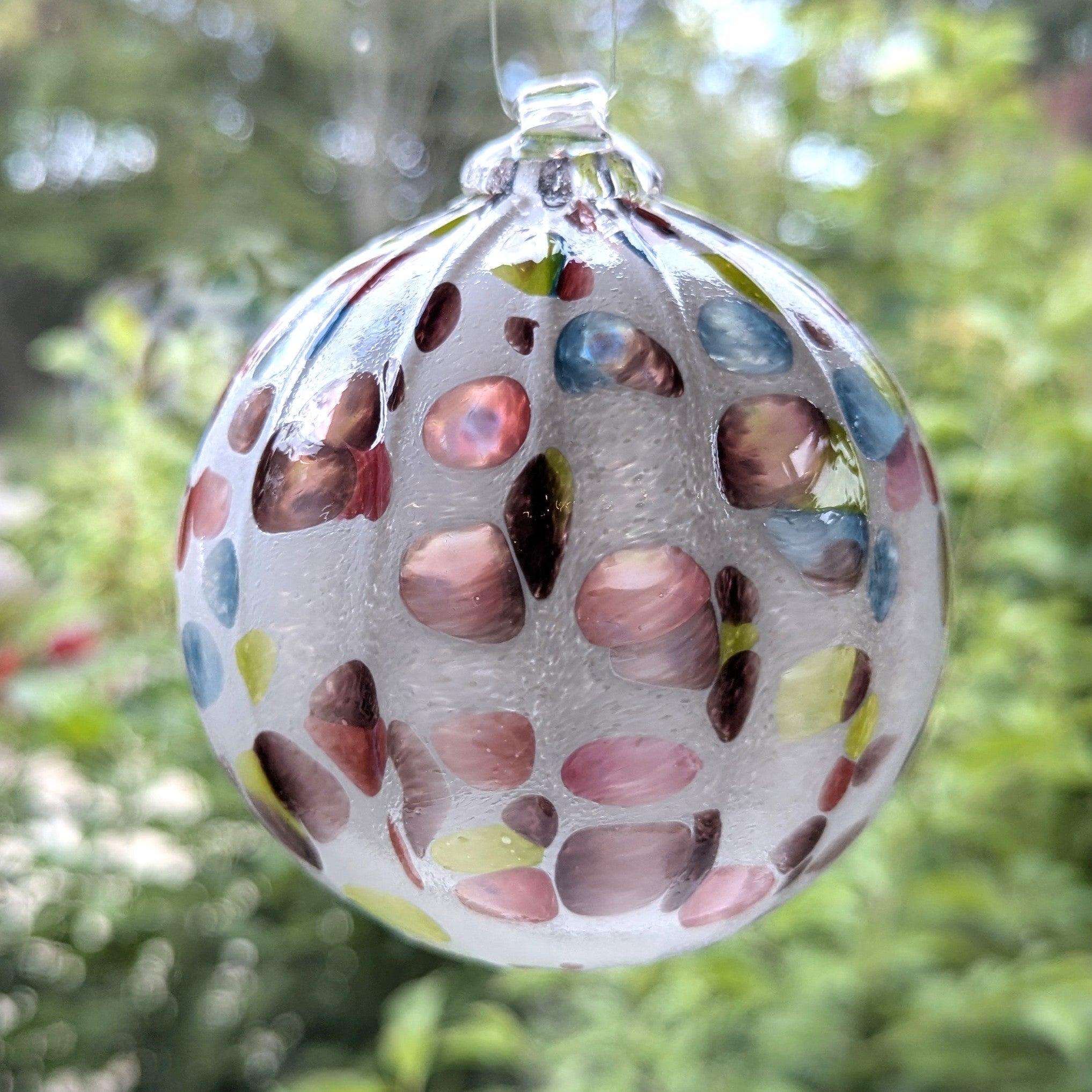 Glass Roots - Friendship Ball Ornament